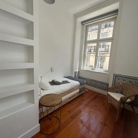 Bed and Breakfast Pensao Neves Lissabon Exterior foto